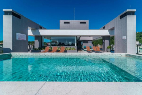 Adra 105 - Lindo Apartamento no centro de Bombinhas - Rooftop com piscina e academia - À poucos metros da praia, Bombinhas